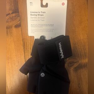 Lululemon License to Train Boxing Wraps